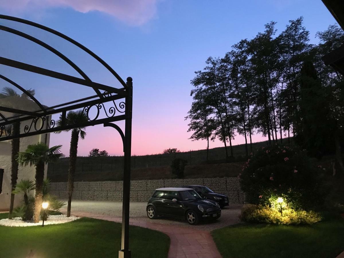 B&B Corte Delle Rose Castiglione Delle Stiviere Eksteriør billede